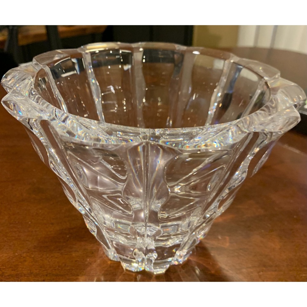 Orrefors Sweden Crystal Waves Round Bowl 7in in height,